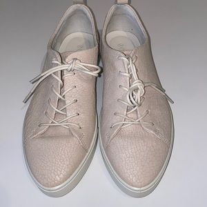 Ecco Women’s Sneakers Size7-EUC